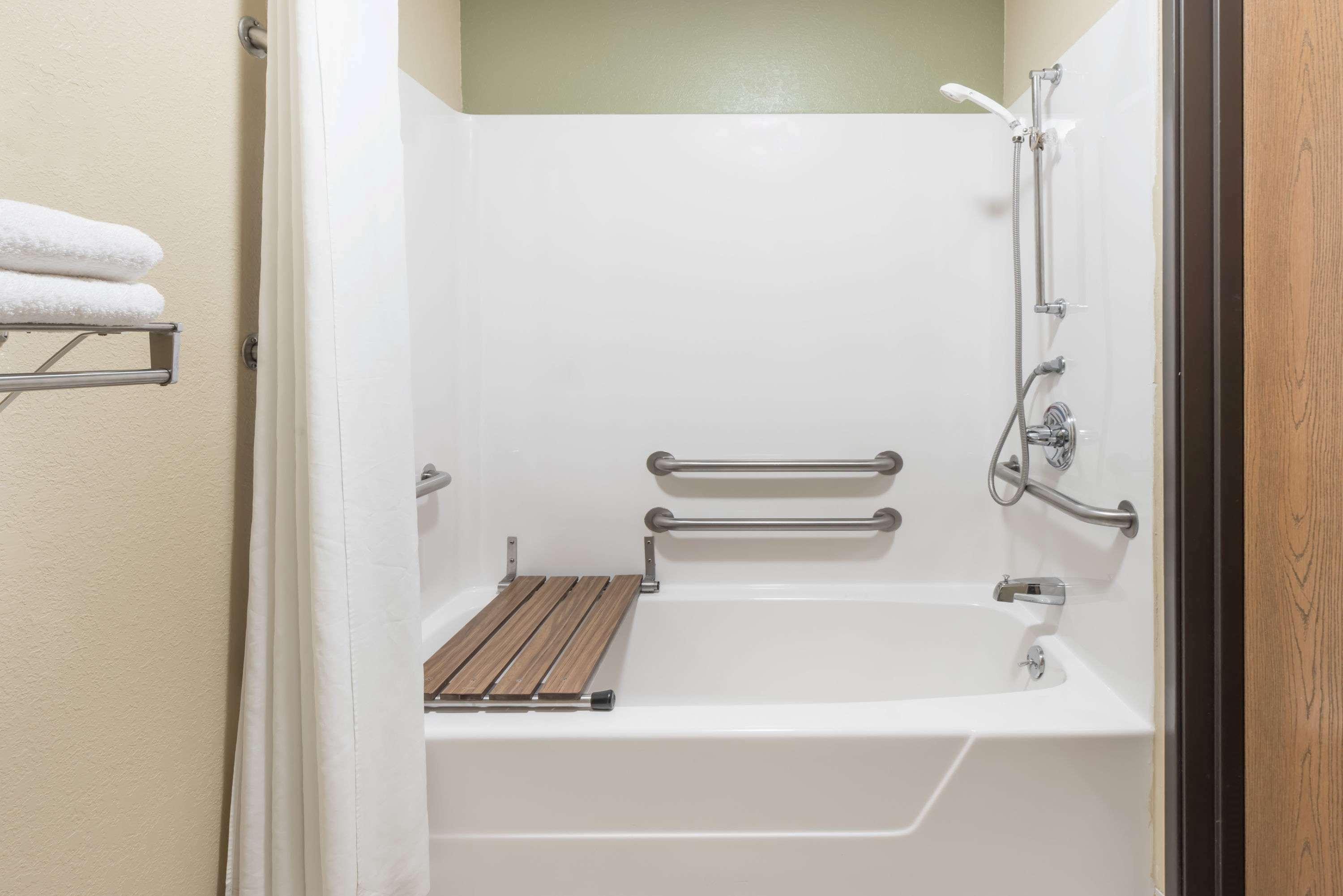 Super 8 By Wyndham Greenville Luaran gambar